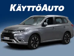 Harmaa Käytetty 2020 Mitsubishi Outlander P-HEV Instyle Katumaasturi | 21 890 € (Perustarjous)