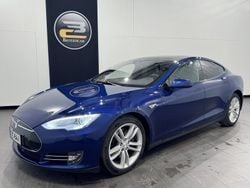 Käytetty 2015 Tesla Model S Viistoperä | 25 900 € (Perustarjous)
