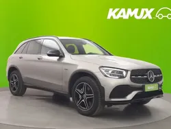 Hopea / harmaa Käytetty 2021 Mercedes GLC300e Business Katumaasturi | 37 780 € (Hyvä tarjous)