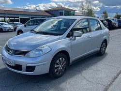 Hopea Käytetty 2008 Nissan Tiida Acenta Sedan | 2 900 €