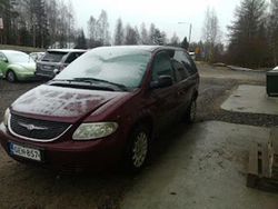 Käytetty 2001 Chrysler Voyager Tila-auto | 4 950 €