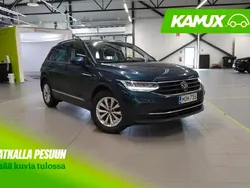 Sininen Käytetty 2022 VW Tiguan Comfortline Katumaasturi | 25 870 € (Hyvä tarjous)