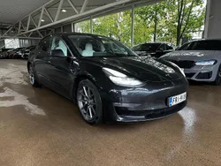 Käytetty 2021 Tesla Model 3 Sedan | 31 490 € (Perustarjous)
