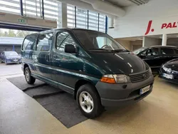 Käytetty 2006 Toyota HiAce Tila-auto | 7 900 € (Supertarjous)