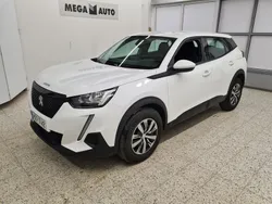 Valkoinen Käytetty 2021 Peugeot 2008 Active Katumaasturi | 14 880 € (Perustarjous)