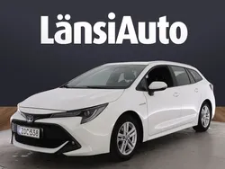 Valkoinen Käytetty 2022 Toyota Corolla Active Farmari | 23 890 € (Perustarjous)