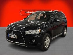 Musta Käytetty 2010 Mitsubishi Outlander Intense Katumaasturi | 9 980 € (Perustarjous)