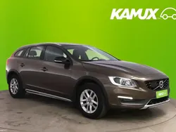 Käytetty 2016 Volvo V60 CC Business Edition Farmari | 15 400 € (Perustarjous)