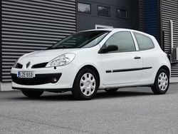 Käytetty 2009 Renault Clio II Authentique | 2 900 €