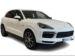 Käytetty 2019 Porsche Cayenne Katumaasturi | 53 690 € (Supertarjous)