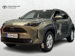 6x1 / 20 Käytetty 2025 Toyota Yaris Cross Plus Katumaasturi | 32 690 €