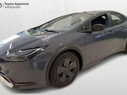 1m2 / 20 Käytetty 2025 Toyota Prius Plug-in Hybrid Active Viistoperä | 37 890 €