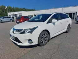 Valkoinen Käytetty 2013 Toyota Avensis Multidrive S Farmari | 13 900 € (Perustarjous)