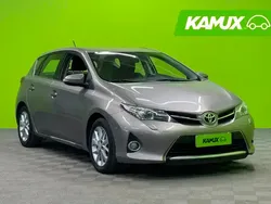 Käytetty 2013 Toyota Auris Multidrive S Sedan | 13 790 € (Perustarjous)