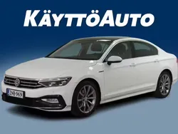 Valkoinen Käytetty 2020 VW Passat R-line Sedan | 23 900 € (Perustarjous)