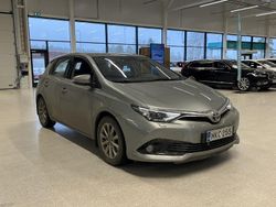 Käytetty 2016 Toyota Auris Multidrive S Viistoperä | 14 800 € (Perustarjous)