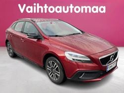 Käytetty 2017 Volvo V40 CC Business Edition Farmari | 22 990 € (Perustarjous)