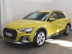 Keltainen Käytetty 2024 Audi A3 Design Viistoperä | 41 850 €