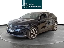 Musta Käytetty 2022 Renault Mégane Evolution Viistoperä | 28 880 €