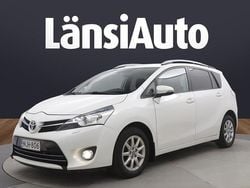 Valkoinen Käytetty 2013 Toyota Verso Active Tila-auto | 13 390 € (Perustarjous)