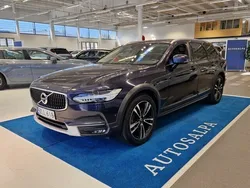 Käytetty 2017 Volvo V90 CC Business Edition Farmari | 28 900 € (Perustarjous)