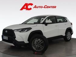 Valkoinen Käytetty 2023 Toyota Corolla Cross Active Katumaasturi | 35 590 € (Perustarjous)