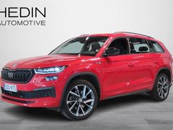 Punainen Käytetty 2023 Skoda Kodiaq SportLine Katumaasturi | 47 890 € (Kallis)