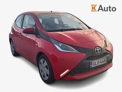 Punainen Käytetty 2015 Toyota Aygo X-play Viistoperä | 6 900 € (Perustarjous)
