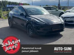 Käytetty 2022 Tesla Model Y Performance Katumaasturi | 35 900 € (Perustarjous)