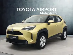 Keltainen Käytetty 2023 Toyota Yaris Cross Active Katumaasturi | 27 990 € (Perustarjous)