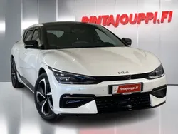 Valkoinen Käytetty 2022 Kia EV6 3 Katumaasturi | 36 450 € (Perustarjous)