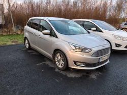 Käytetty 2017 Ford Grand C-Max Titanium Tila-auto | 10 800 €