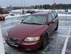 Punainen Käytetty 2005 Volvo V70 Business Edition Farmari | 6 290 € (Hieman kallis)