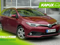 Punainen Käytetty 2017 Toyota Auris Touring Sports Active Farmari | 15 490 € (Perustarjous)