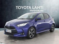 Sininen Käytetty 2025 Toyota Yaris Plus Viistoperä | 25 900 € (Kallis)