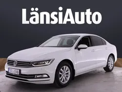Valkoinen Käytetty 2019 VW Passat Comfortline Sedan | 17 630 € (Perustarjous)