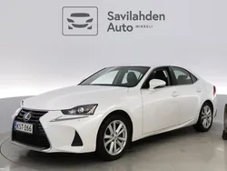 Valkoinen Käytetty 2017 Lexus IS300h Sedan | 22 900 € (Perustarjous)