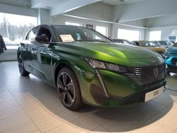 Vihreä Käytetty 2024 Peugeot e-308 Allure Viistoperä | 33 600 €