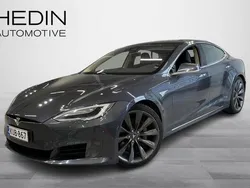 Harmaa Käytetty 2016 Tesla Model S Sedan | 26 500 €