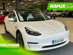 Valkoinen Käytetty 2021 Tesla Model 3 Long Range Sedan | 28 400 € (Perustarjous)