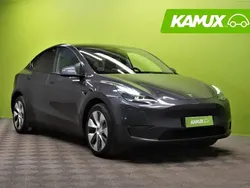 Hopea / harmaa Käytetty 2022 Tesla Model Y Long Range Katumaasturi | 32 470 € (Hyvä tarjous)