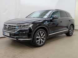 Musta Käytetty 2021 VW Touareg Elegance Katumaasturi | 45 890 € (Supertarjous)