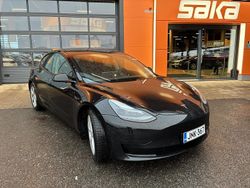 Käytetty 2021 Tesla Model 3 Standard Range Plus Sedan | 23 690 € (Perustarjous)
