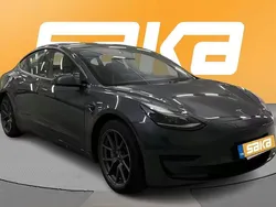 Käytetty 2021 Tesla Model 3 Standard Range Plus Sedan | 20 800 € (Perustarjous)