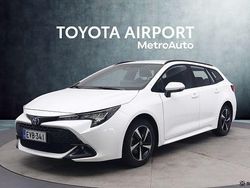 Valkoinen Käytetty 2024 Toyota Corolla Active Farmari | 27 970 € (Perustarjous)