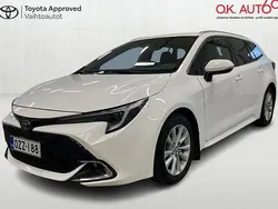Valkoinen Käytetty 2023 Toyota Corolla Edition Farmari | 22 900 € (Hyvä tarjous)