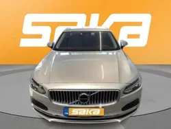 Käytetty 2022 Volvo V90 Inscription Farmari | 38 900 € (Hieman kallis)