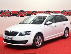 Valkoinen Käytetty 2015 Skoda Octavia Style Farmari | 9 900 € (Perustarjous)