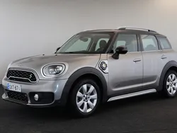 Hopea Käytetty 2019 Mini Cooper Countryman Essential Katumaasturi | 20 900 € (Perustarjous)