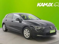 Musta Käytetty 2021 VW Golf VIII Style Sedan | 22 600 € (Perustarjous)
